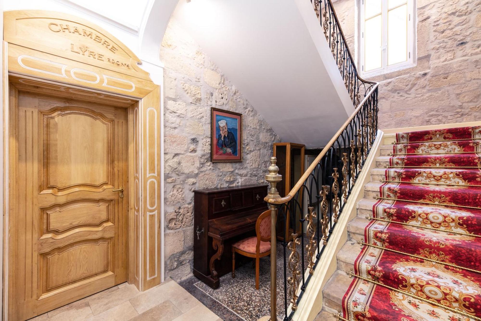 Suite Royale Maison De L'Eglise Du Couvent นาร์บอนน์ ภายนอก รูปภาพ