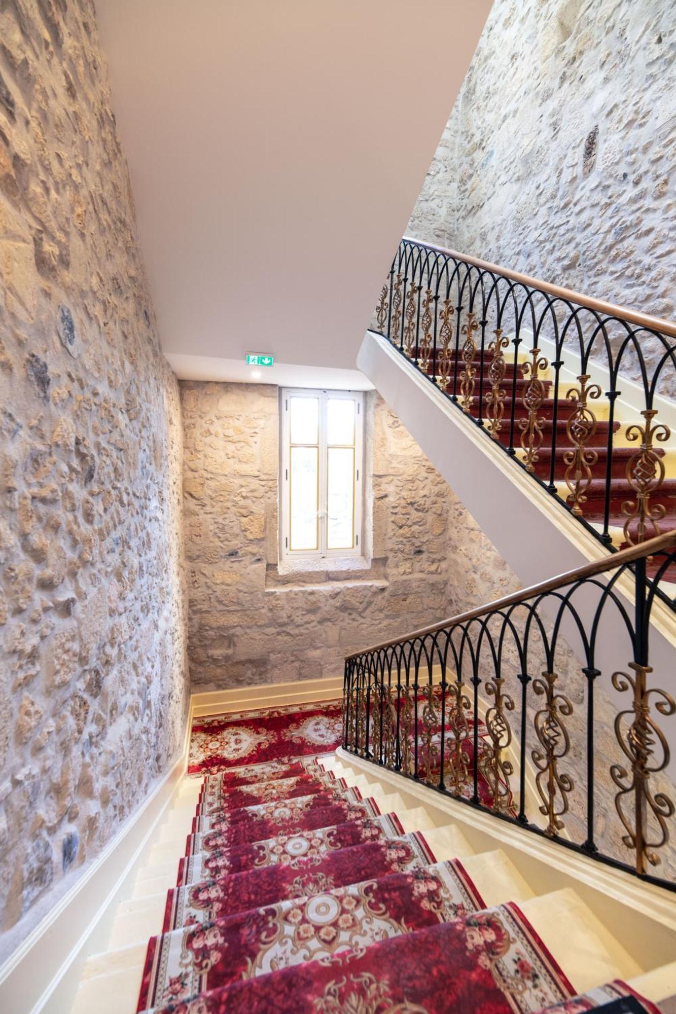 Suite Royale Maison De L'Eglise Du Couvent นาร์บอนน์ ภายนอก รูปภาพ
